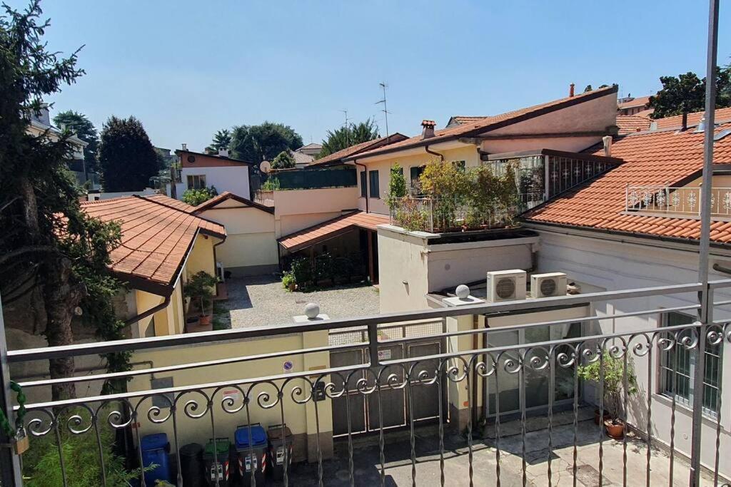 Casa Sobborghi Apartment Monza Bagian luar foto